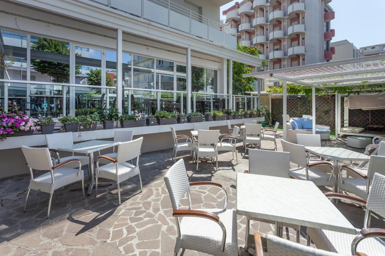Hotel Vela D'Oro Rimini Dış mekan fotoğraf