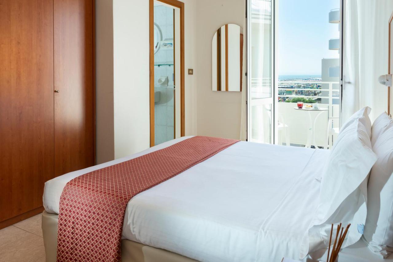 Hotel Vela D'Oro Rimini Dış mekan fotoğraf